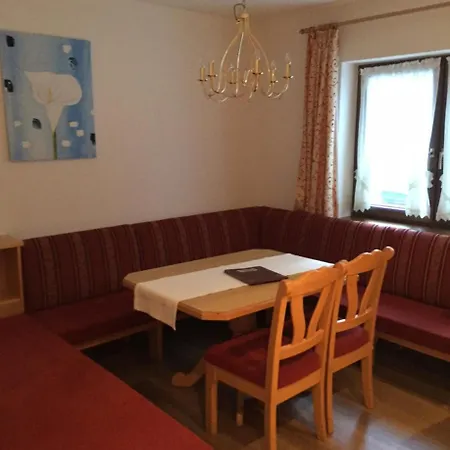 Appartementhaus Διαμέρισμα Λάνγκενφελντ