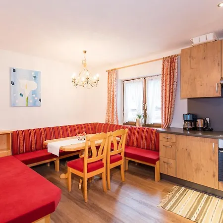 Appartementhaus * Λάνγκενφελντ